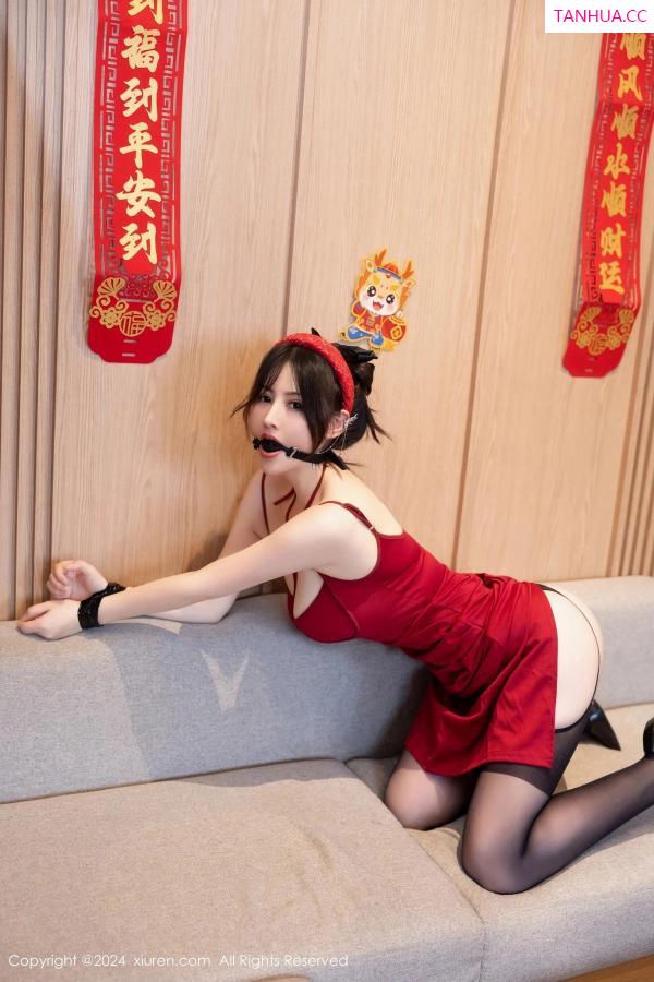 陈诗诗 诗诗 [XiuRen]高清写真图 2024.02.06 No.8078 诗诗kiki 黑丝性感第33张图片